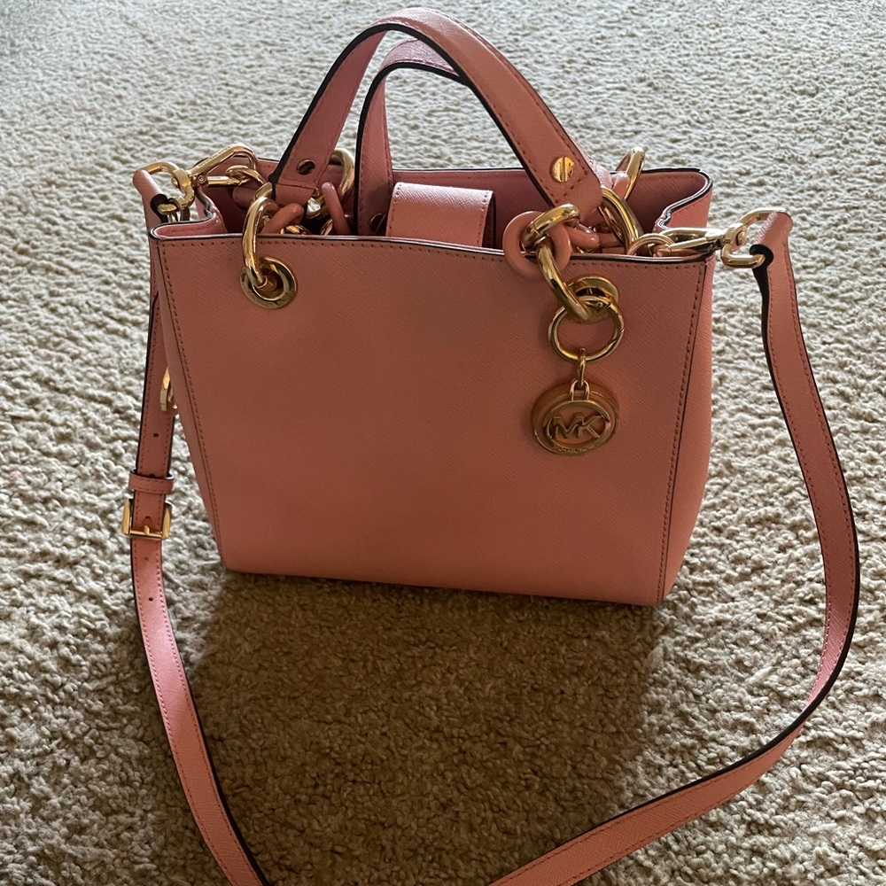 Pink Michael Kors small shoulder bag gold hardware great condition